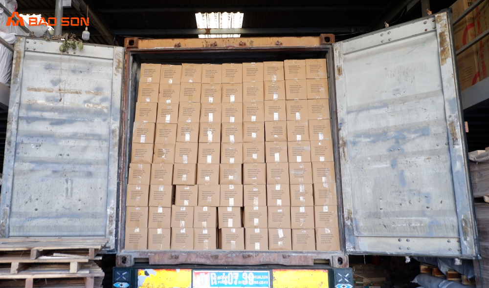 Lô hàng gạch xốp nhập về kho Bảo Sơn