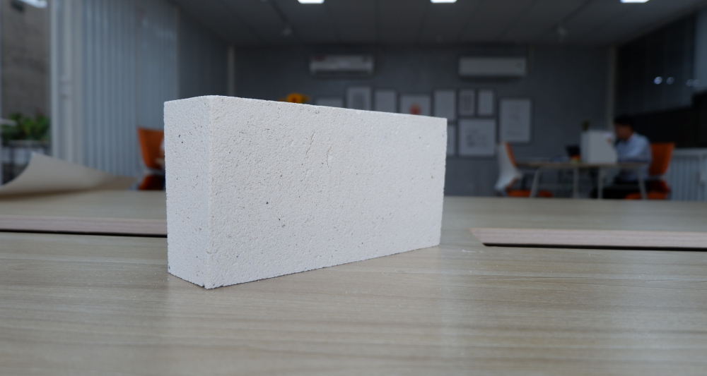 Sản phẩm gạch hình dao.